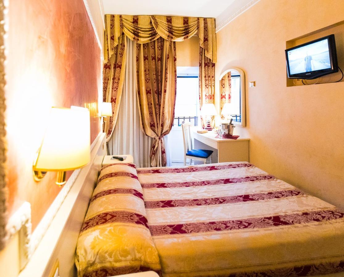 Hotel Erdarelli Rom Værelse billede